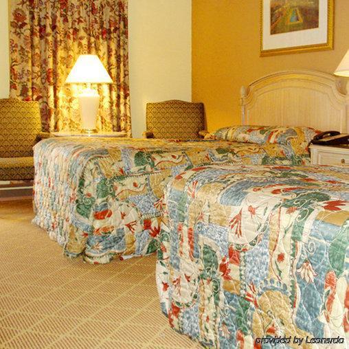 Travelodge By Wyndham Strasburg/Lancaster Amish Country Стая снимка