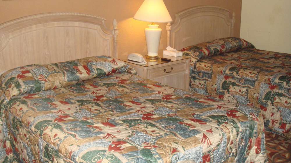Travelodge By Wyndham Strasburg/Lancaster Amish Country Стая снимка