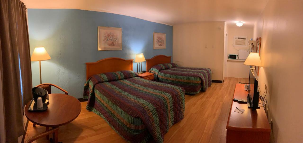 Travelodge By Wyndham Strasburg/Lancaster Amish Country Стая снимка