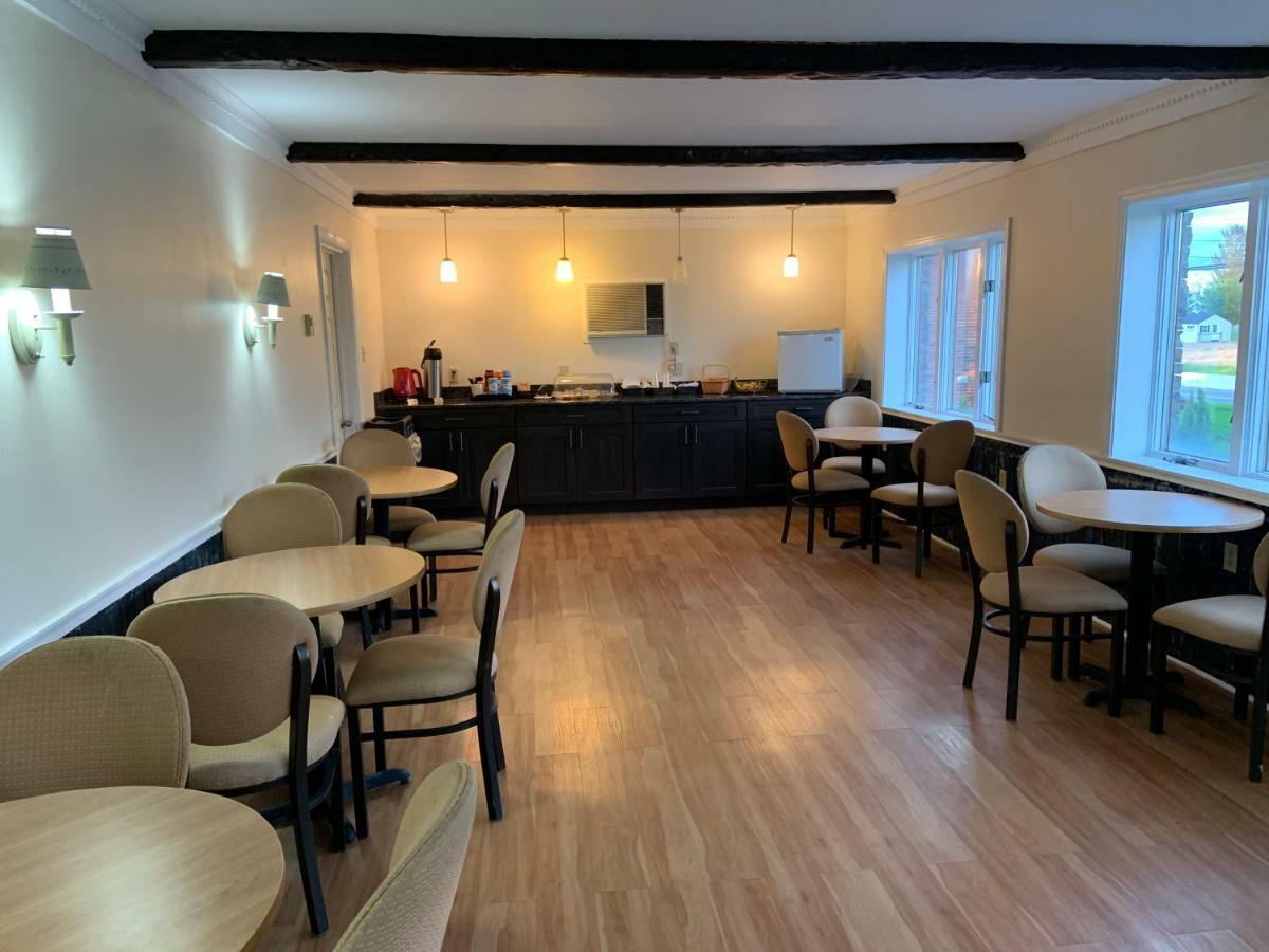 Travelodge By Wyndham Strasburg/Lancaster Amish Country Екстериор снимка